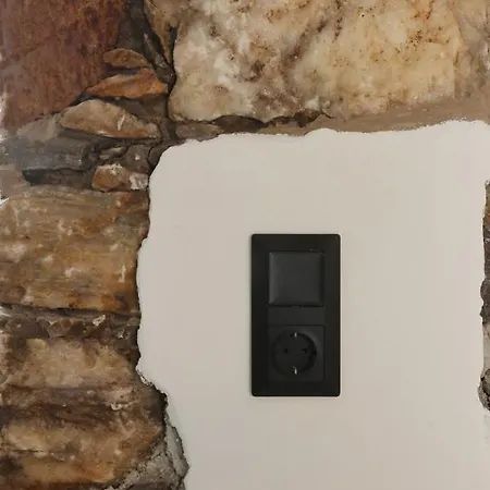 Stones By Syros إرموبولّي