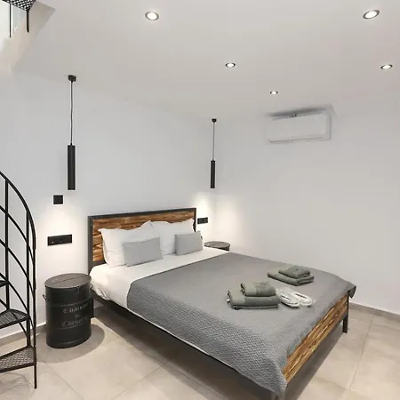 Stones By Syros Holiday home